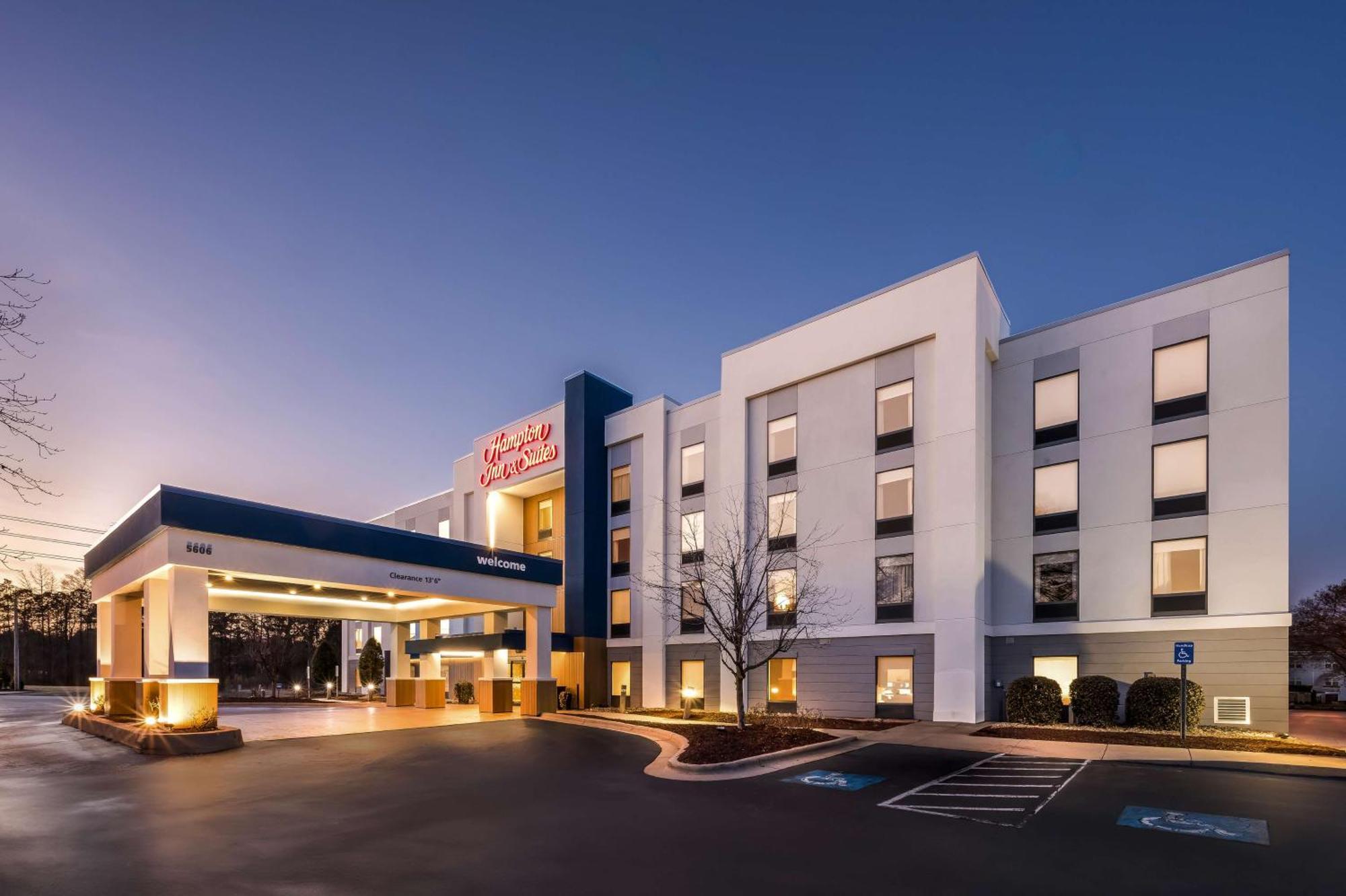 Hampton Inn & Suites Wilson I-95 Exterior photo