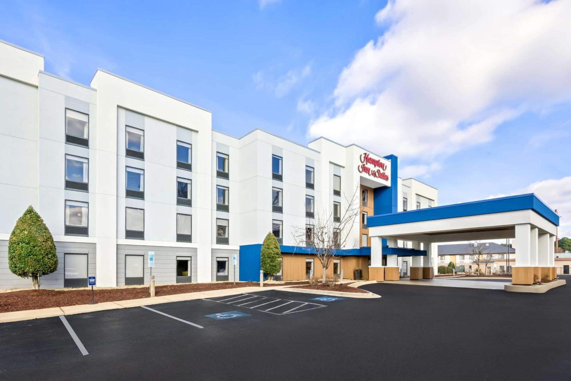 Hampton Inn & Suites Wilson I-95 Exterior photo